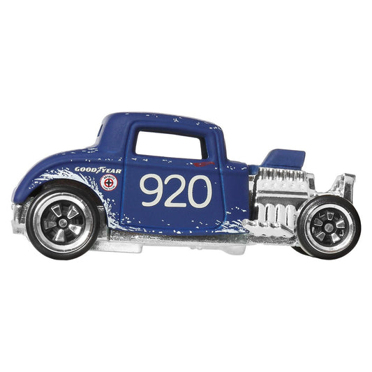 Add the Hot Wheels Salt Flat Racers 2025 1932 Ford to your collection for a piece of racing nostalgia in 1:64 scale with exclusive detailing.