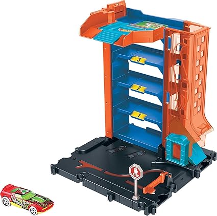 Enjoy the Hot Wheels City Downtown Car Park, featuring a connected ramp system and one Hot Wheels car to start your adventure.