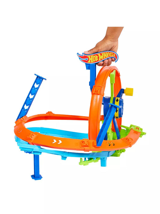 Experience nonstop excitement with the Hot Wheels Action Turbine Challenge Playset.