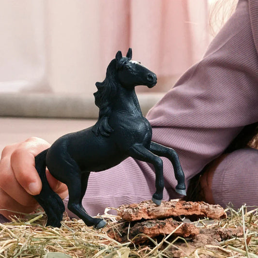 Schleich 14918 Lusitano Stallion life style picture