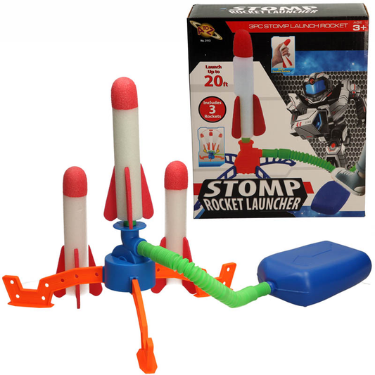rocket launcher with 3 rockets and packaging in background