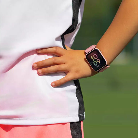 Tikkers Smart Series 13 in pink, featuring message notifications.