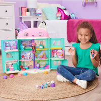 Gabby's Dollhouse Deluxe Figure Set with 7 Figures – in play