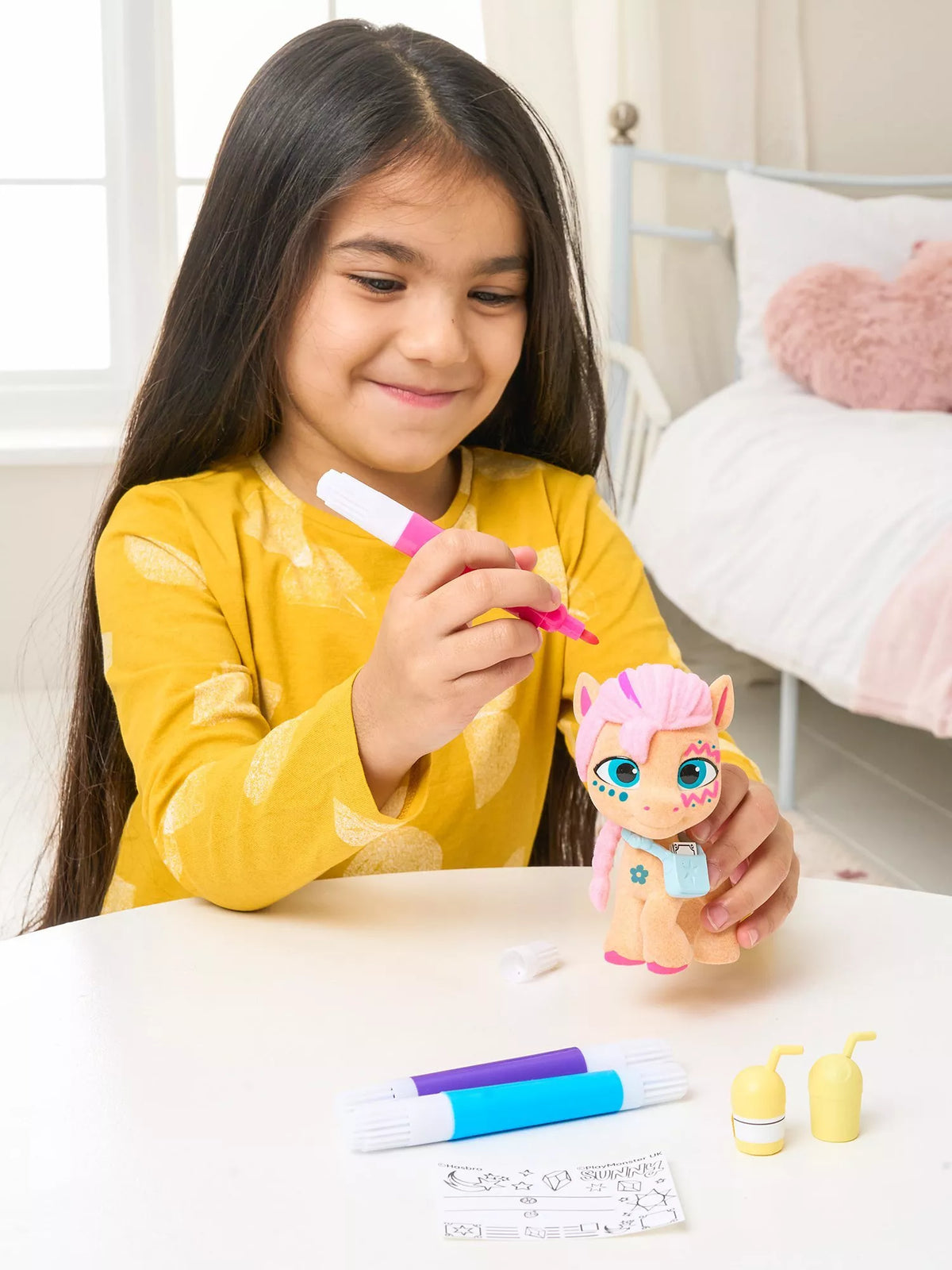 Fuzzikins My Little Pony Sunny Starscout Colouring Set – product view