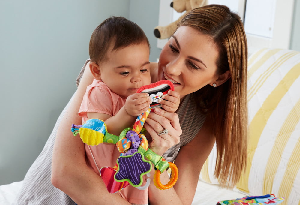 Lamaze Tug & Play Knot