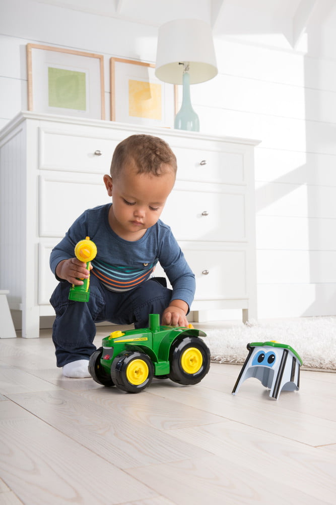 Britains Build-A-Johnny Tractor