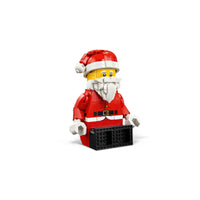 LEGO 40820 Up-Scaled Santa Minifigure – detail
