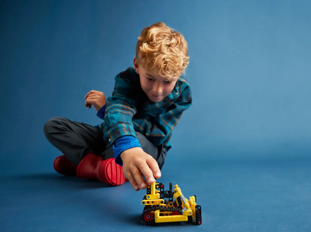 LEGO 42163 Heavy-Duty Bulldozer