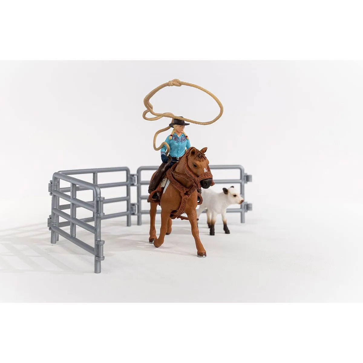 SCHLEICH World Farm Cowgirl Team Roping Fun