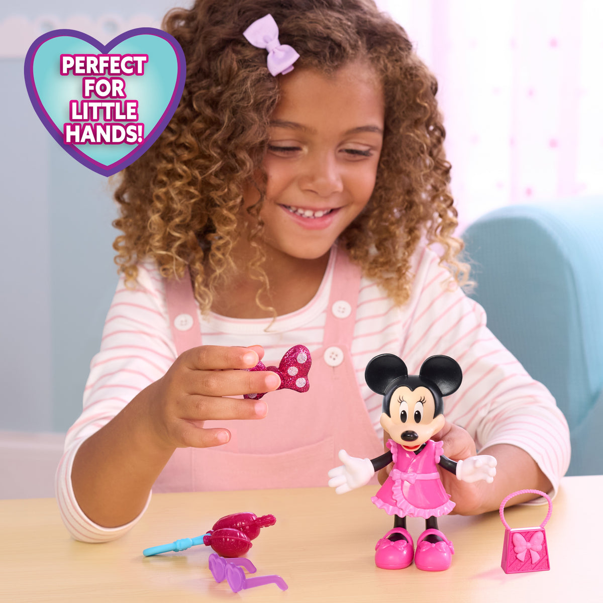 Disney Junior Minnie Mouse Fabulous Fashion Doll with outfits and accessories – view 4