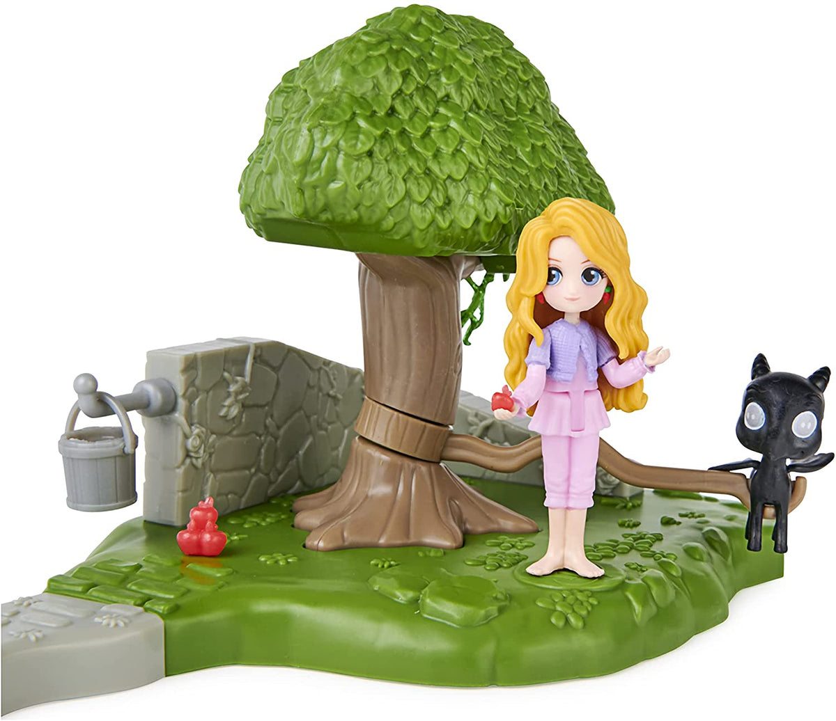 Wizarding World Magical Minis Care of Magical Creatures Playset with Exclusive Luna Lovegood Figure and Accessories