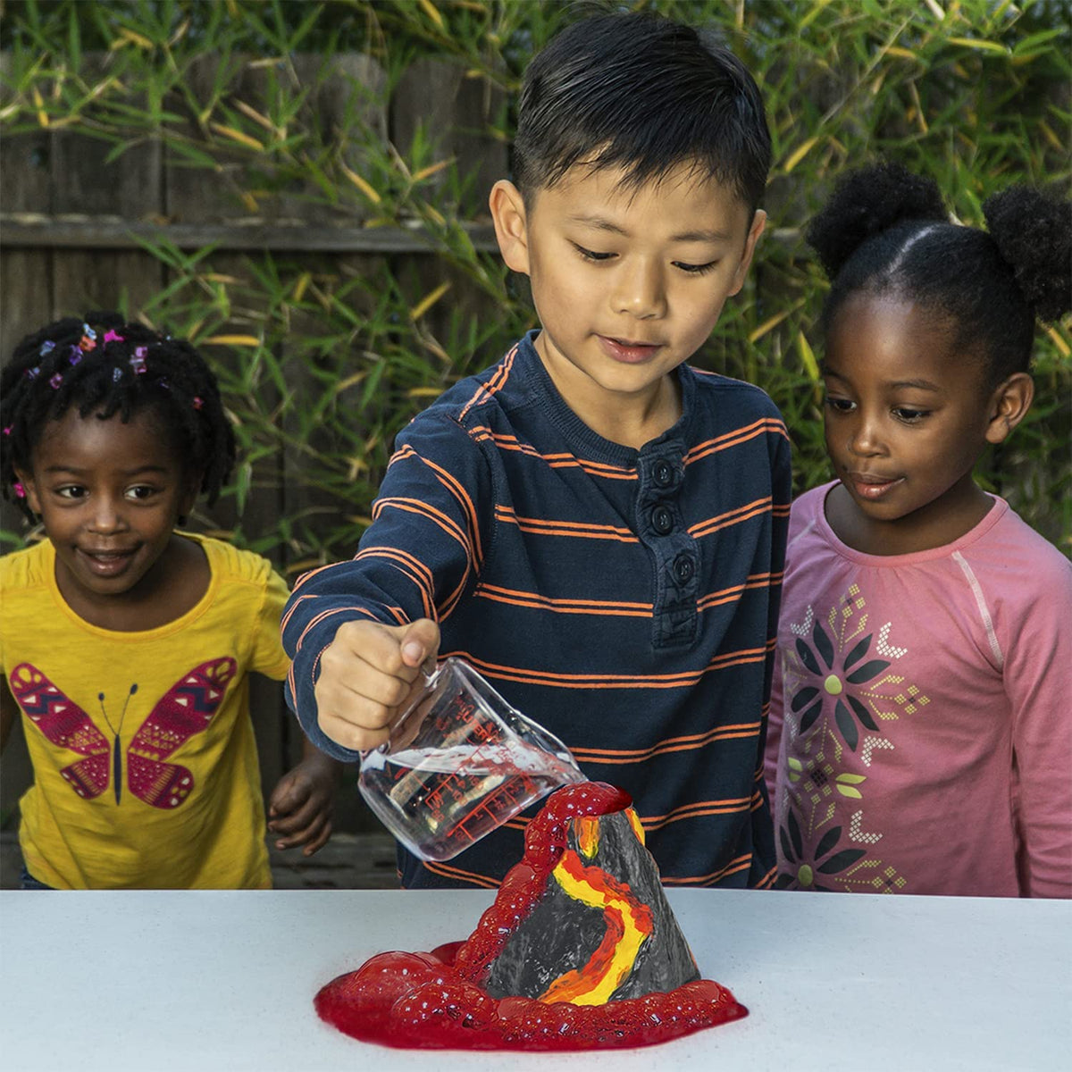 National Geographics Volcano Kit