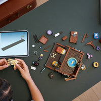 Thing's apartment lego set and box