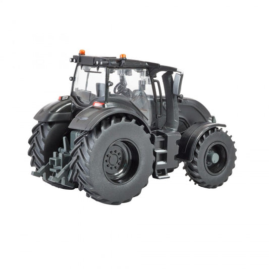 Britains 1:32 Valtra Q305 Tractor