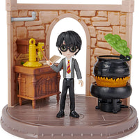 Wizarding World Magical Minis Potions Classroom with Exclusive Harry Potter Figure and Accessories