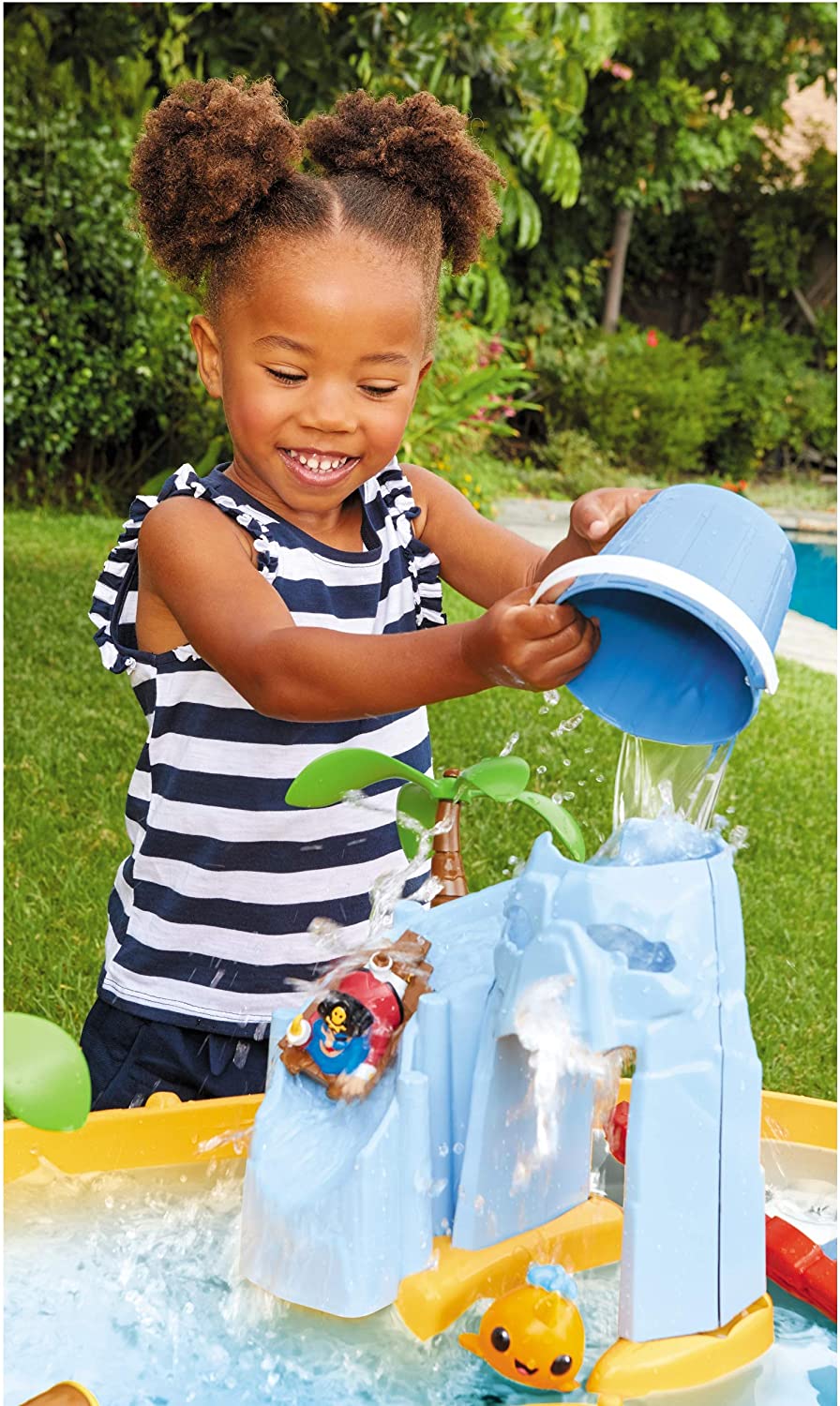 Little Tikes Island Wavemaker Water Table Playset