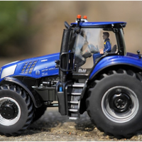 Britains New Holland T8.435 Tractor