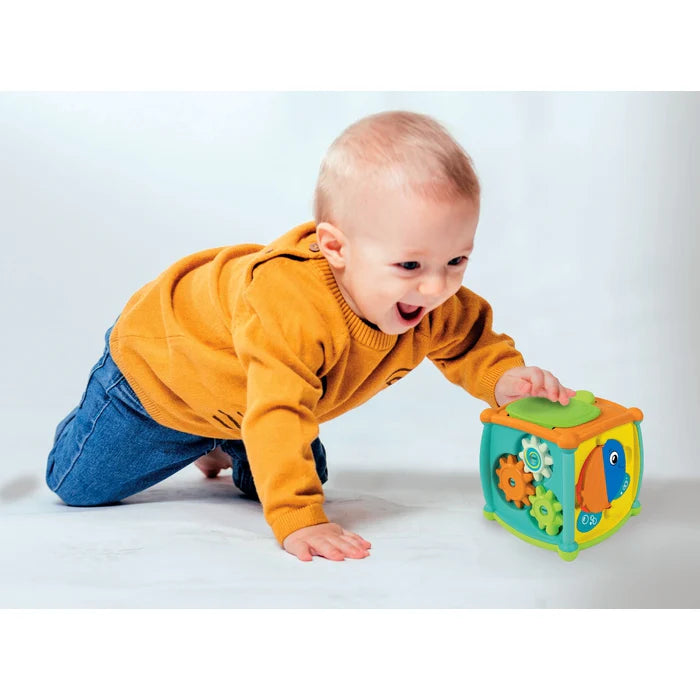 Clementoni Peekaboo Activity Cube