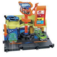 HW City Car Wash Speed Clean Playset: Includes one Hot Wheels car for immediate action-packed play.
