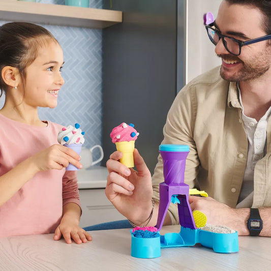 Kinetic Sand Soft Serve Station life style picture