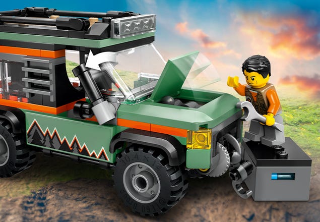 LEGO CITY 60447 Off-Road 4x4 Mountain Truck