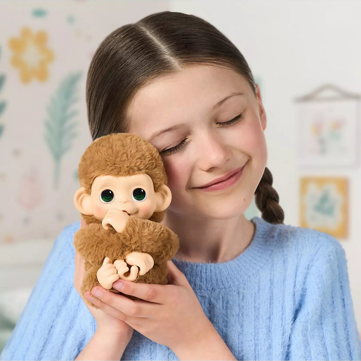 Little Live Pets My Baby Monkey Minis Pepi Peach life style picture
