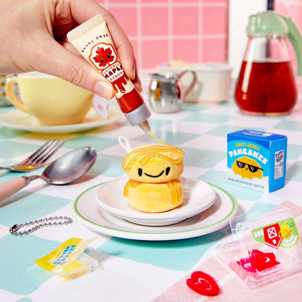 Miniverse Make It Mini Plush DIY Food Plush Keychain Kit product photo 4