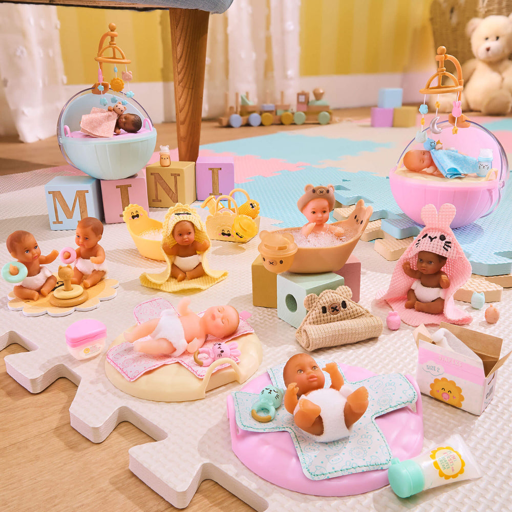 Miniverse Make It Mini Real Baby Nurture Mini Collectible product photo 2