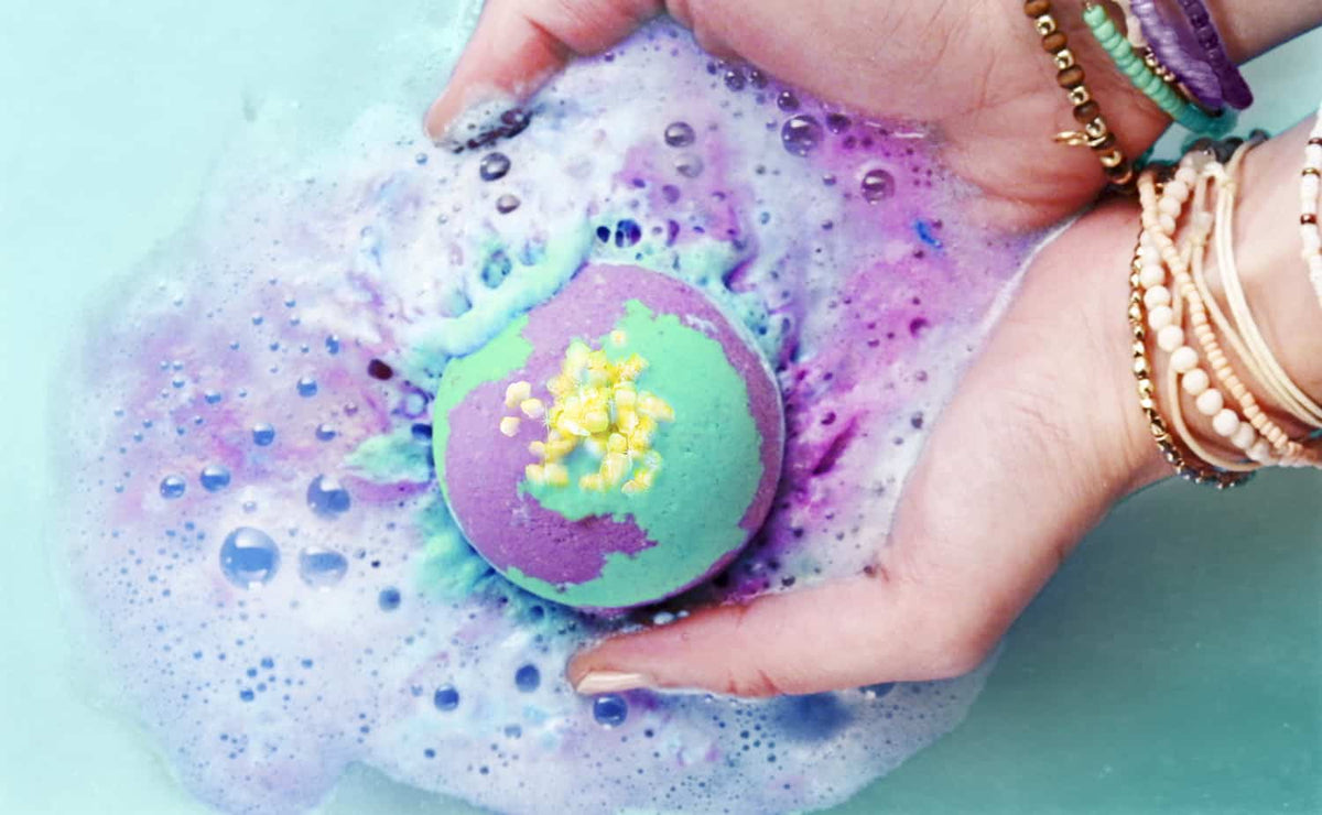 So Bomb DIY Aroma Twist’N Mould Bath Bomb Maker