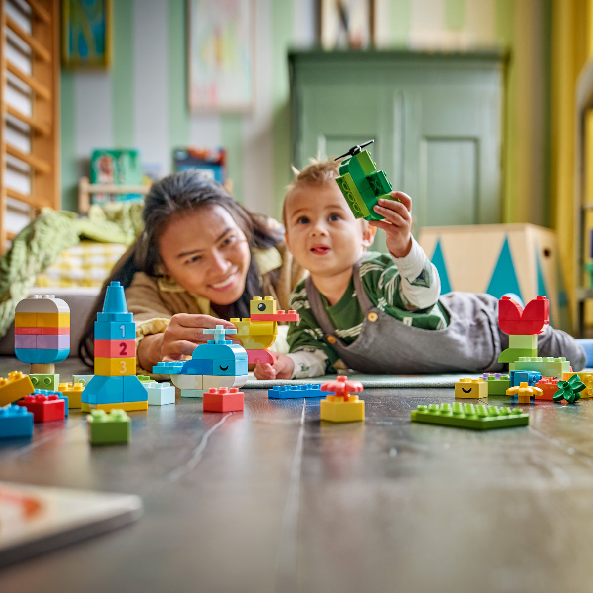 LEGO DUPLO 10479 Colorful Creative Box Lifestyle Picture