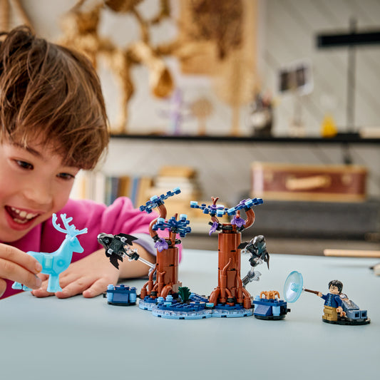 LEGO Harry Potter 76475 Forbidden Forest™: Expecto Patronum Lifestyle Picture