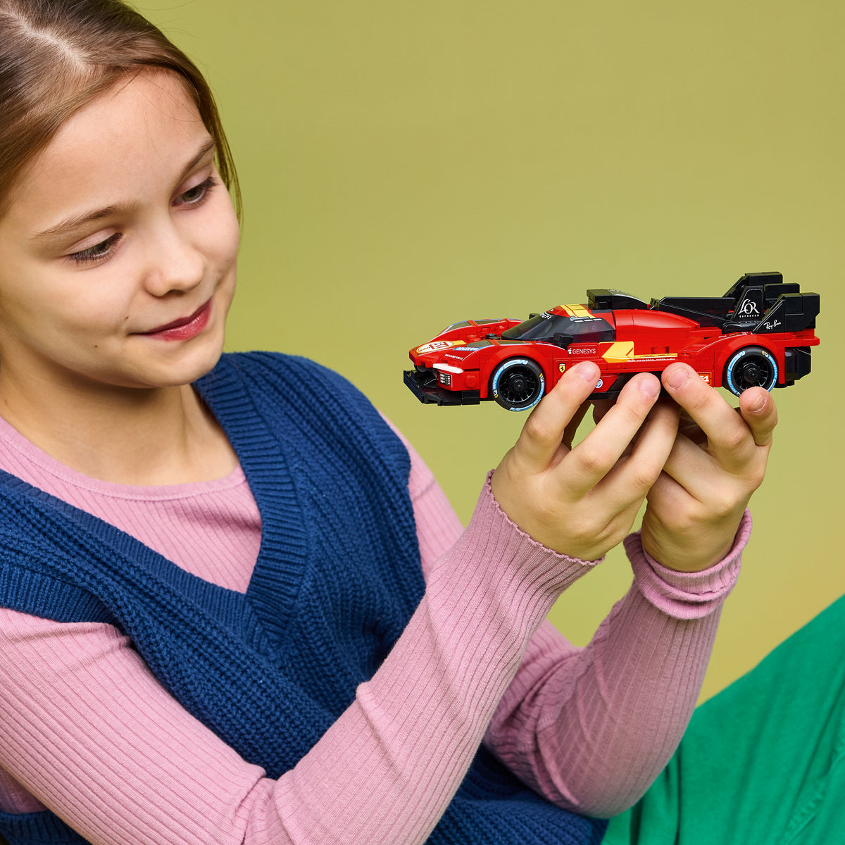 LEGO Speed Champions 77261 Ferrari 499P Lifestyle Picture