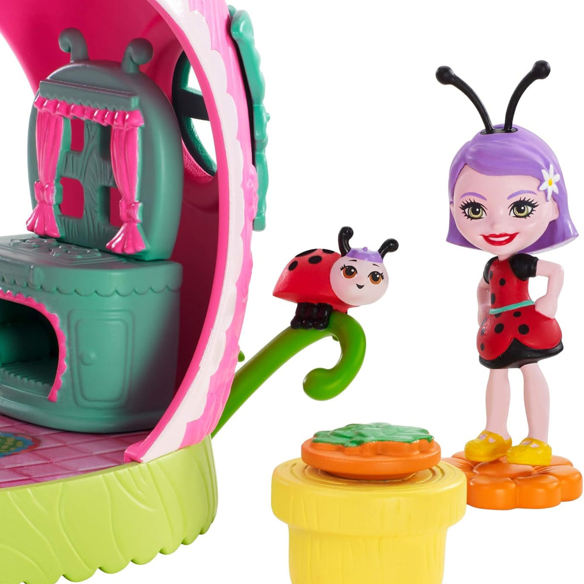 close up of tiny animal kitchen 