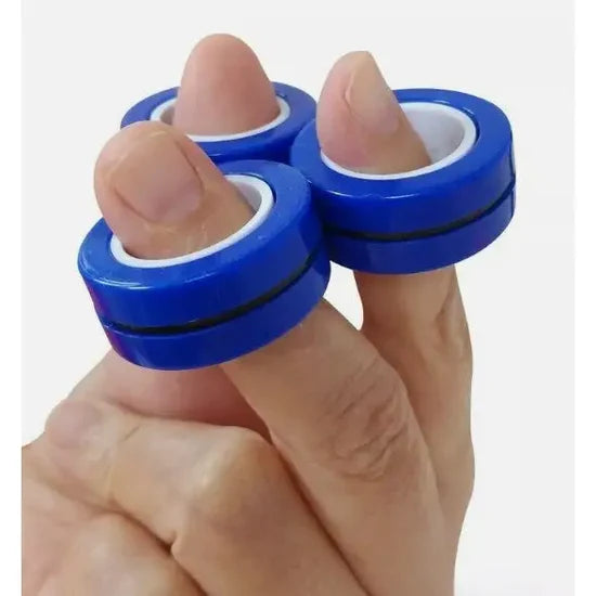 hand holding magnetic ring spinner 
