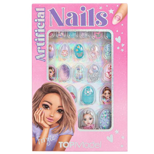 top model fake nails in packaging 