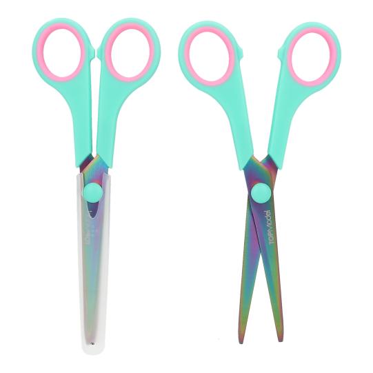 open and closed scissors upright 