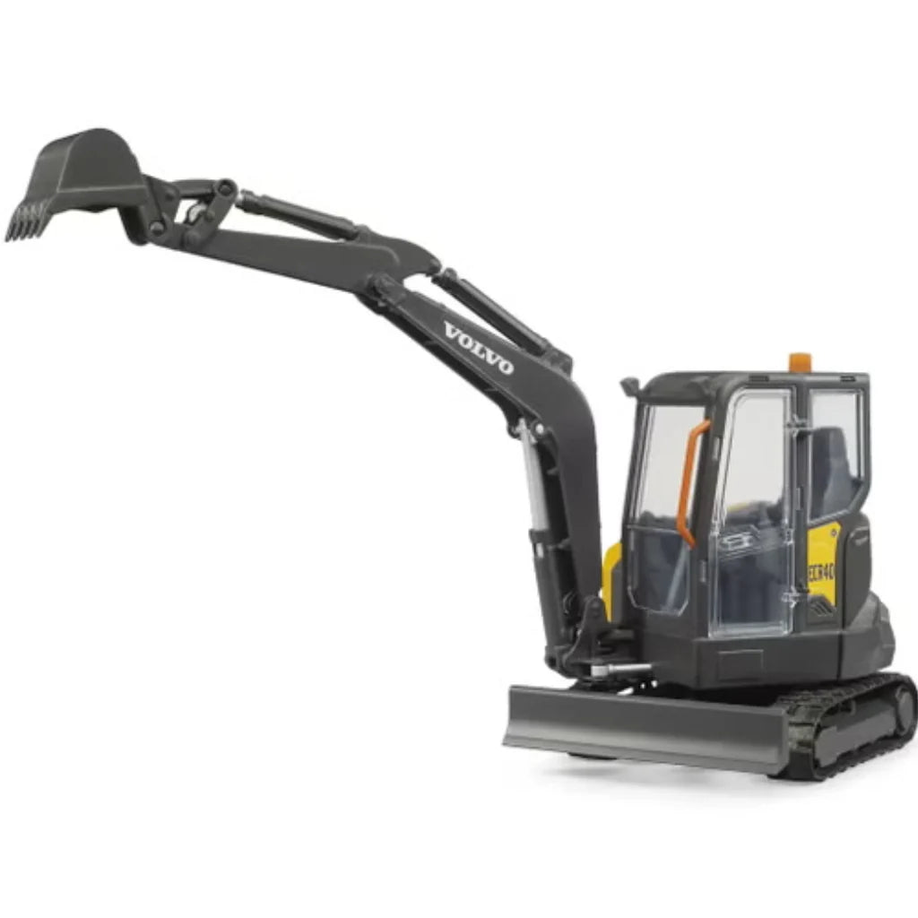 volvo compack excavator ECR40