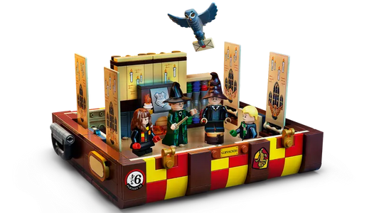 LEGO 76399 Hogwarts Magical Trunk with customizable minifigures