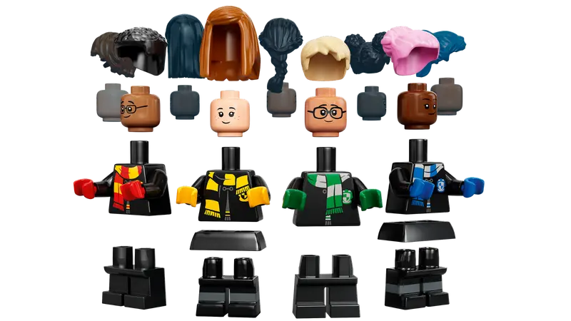 Customizable LEGO Hogwarts students in the Hogwarts Magical Trunk