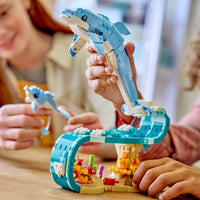 Toys at Foys - LEGO Creator 3in1 31385 Sea Animals: Beautiful Dolphins - play scene 2