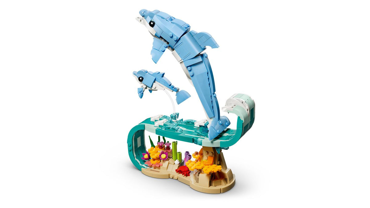 Toys at Foys - LEGO Creator 3in1 31385 Sea Animals: Beautiful Dolphins - model detail 2