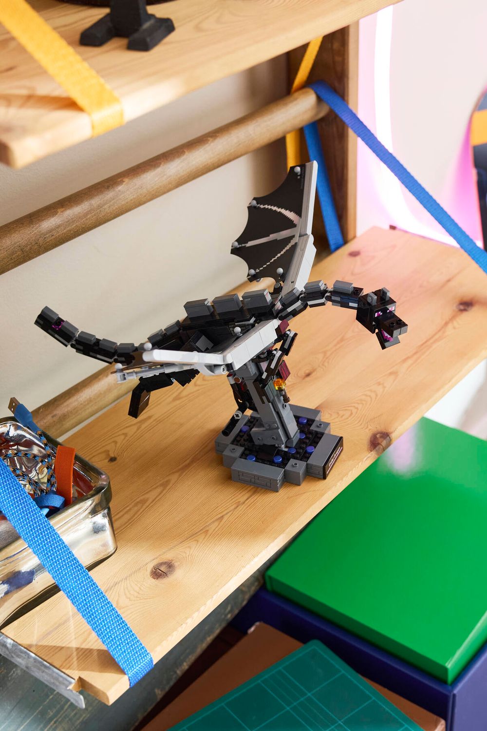Toys at Foys - LEGO Minecraft 21595 The Ender Dragon - play scene 5