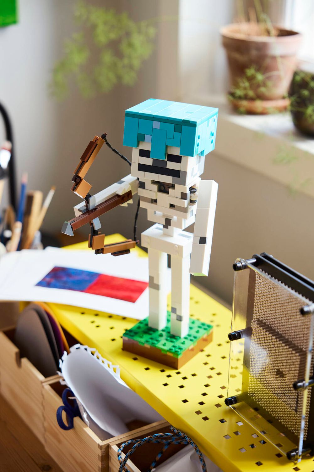 Toys at Foys - LEGO Minecraft 21594 The Skeleton - play scene 4