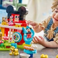 Toys at Foys - LEGO DUPLO 10465 Mickey Mouse Clubhouse with Minnie & Pluto - play scene 2
