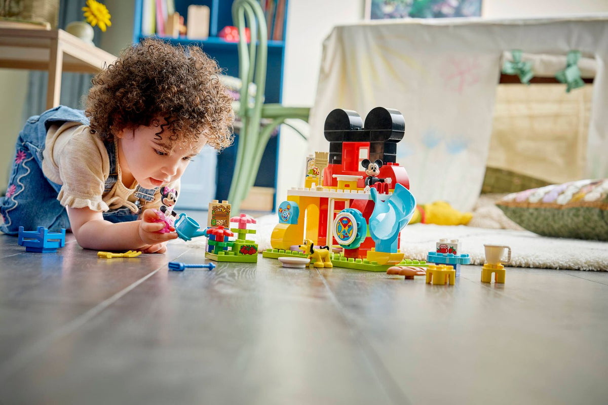 Toys at Foys - LEGO DUPLO 10465 Mickey Mouse Clubhouse with Minnie & Pluto - play scene 1