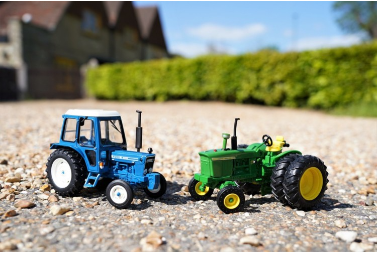 Britains John Deere 4020 (with dual rear wheels)