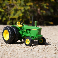 Britains John Deere 4020 (with dual rear wheels)