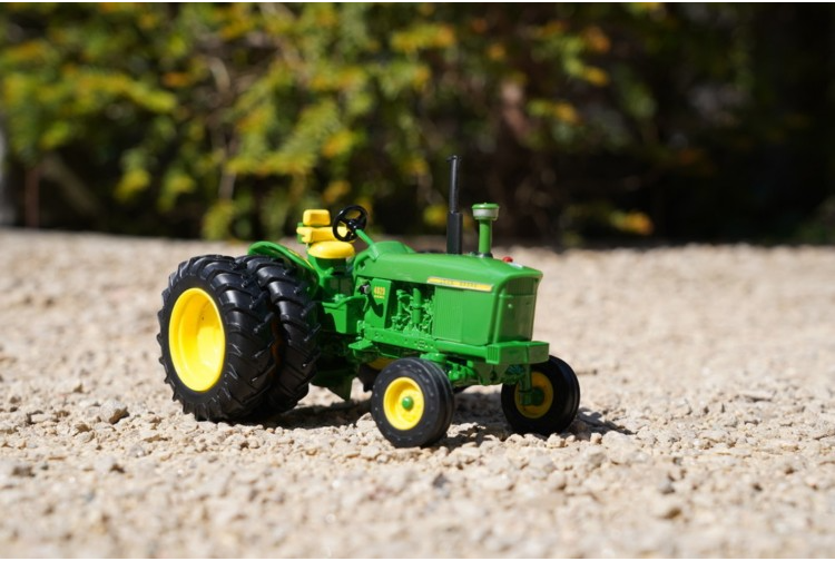 Britains John Deere 4020 (with dual rear wheels)