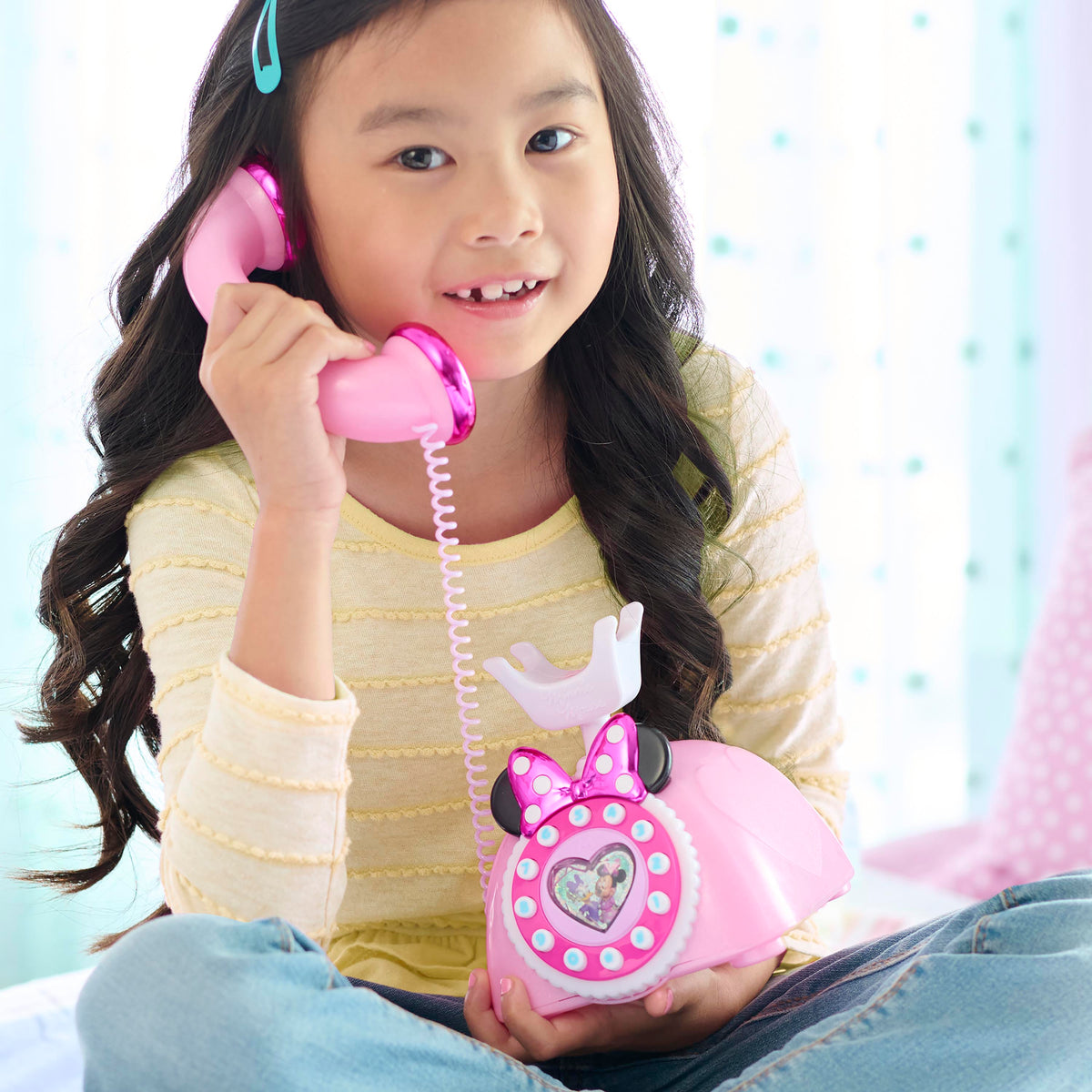 Disney Junior Minnie Mouse Ring Me iridescent pink rotary style toy phone – view 2