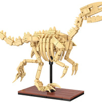 Movable joints allow different poses after building